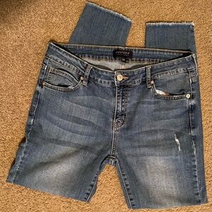 Just USA Darcy Frayed Hem Distressed Cropped Jeans Size 30 Indigo